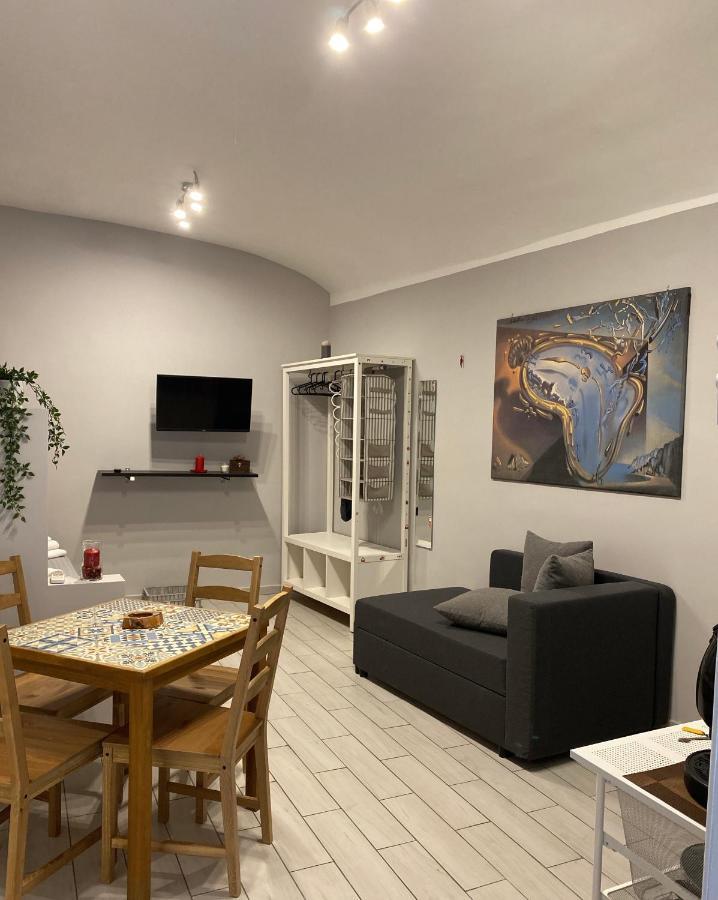Ropelli Santa Chiara Apartment Naples Exterior photo
